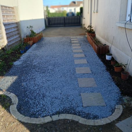 Réalisation d'une allée gravillonnée